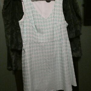 Christian Siriano Mint Green Houndstooth Sleeveless Dress